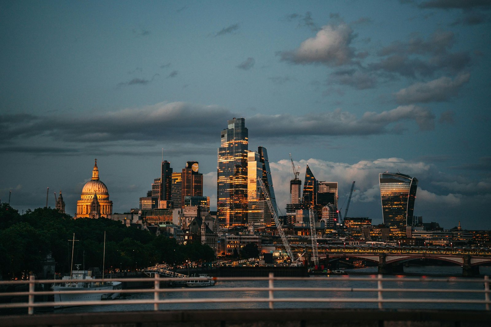UK City Skyline - Expert Witness Coverage